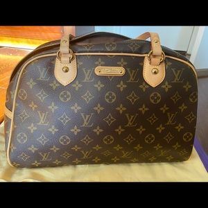 Discontinued Louis Vuitton zipper lock bag